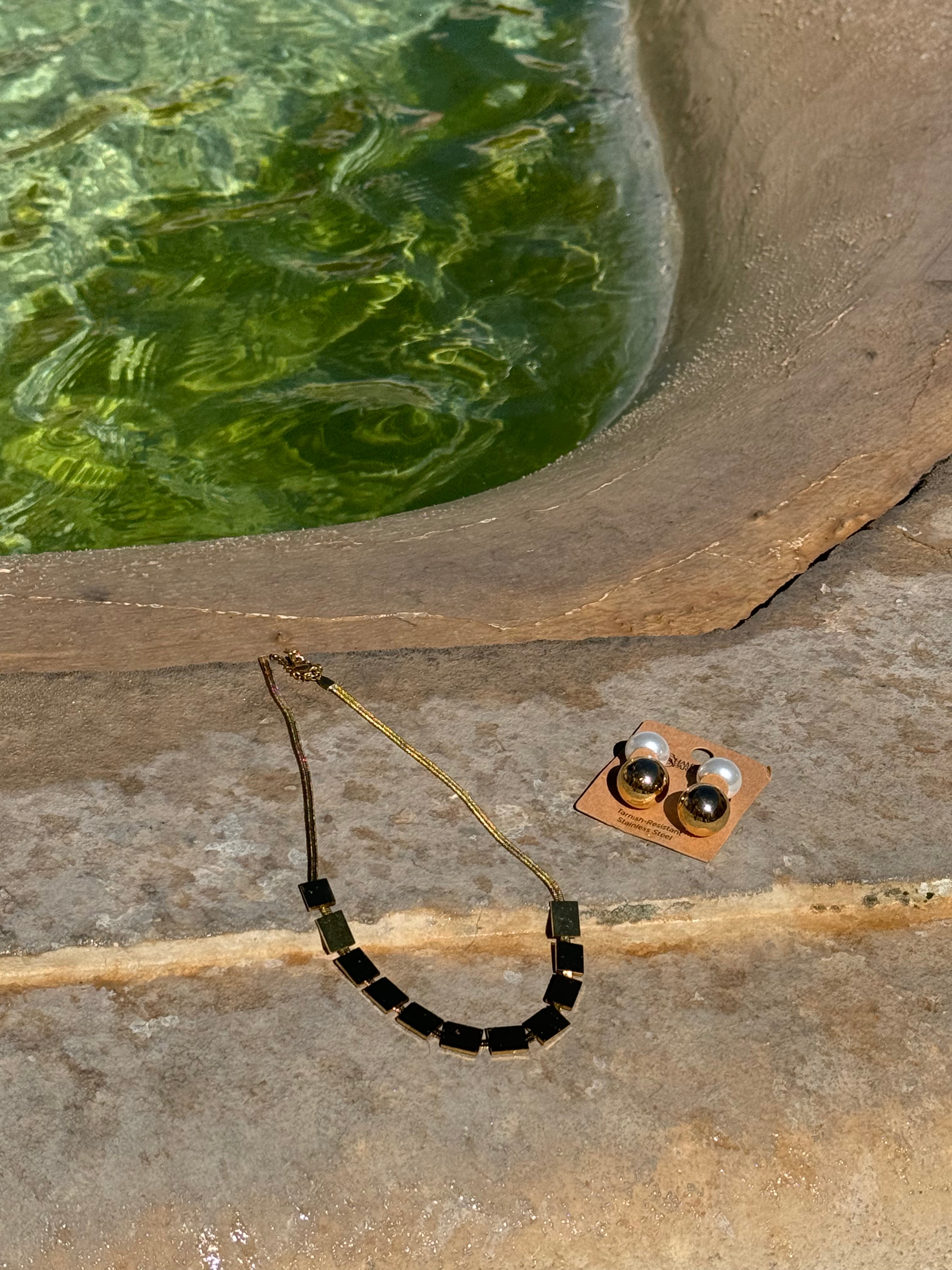 Squarely Chic Necklace